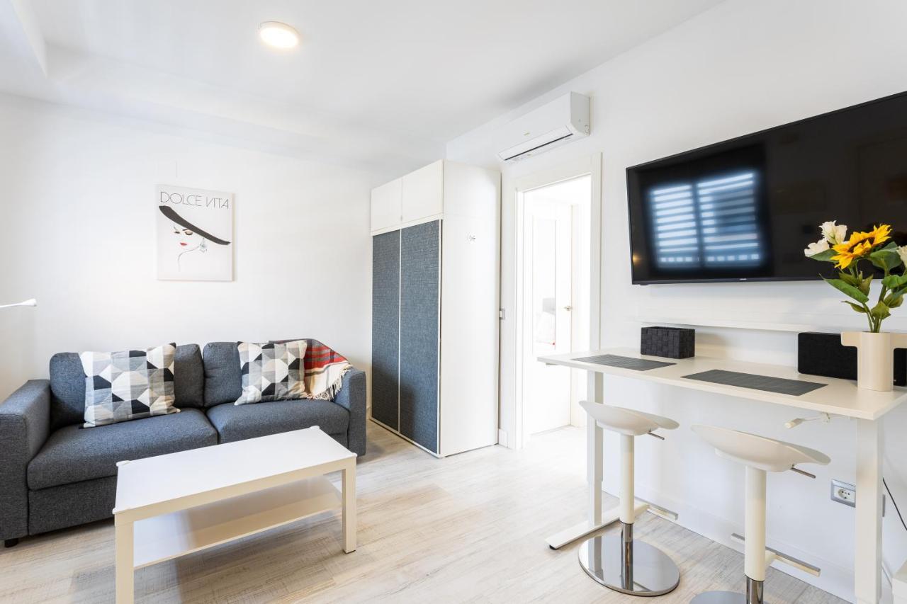 Holidays2Malaga Dos Aceras Apartment Luaran gambar